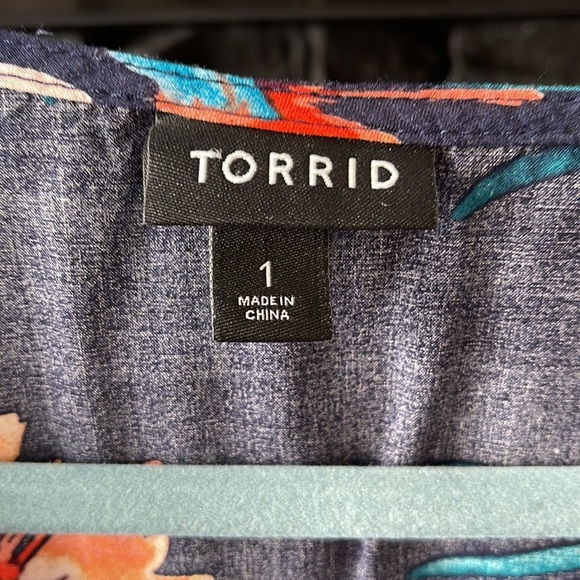 Beautiful floral blouse - Picture 4 of 4